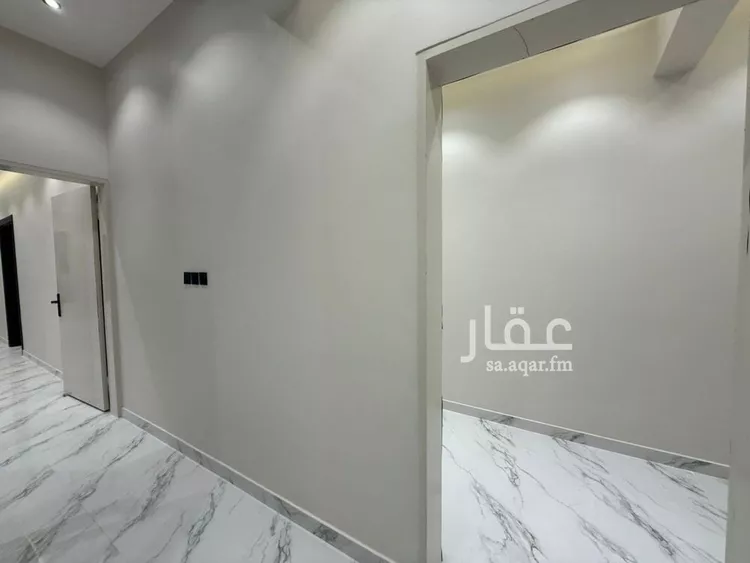 دور للبيع في شارع العاقولي, حي السويدي, مدينة الرياض, منطقة الرياض 11
