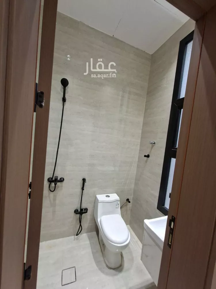 Floor for Sale in Riyadh Tuwaiq 13