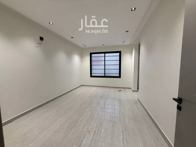 فيلا للبيع في شارع عمر بن عمرو بن إياس, حي طويق, مدينة الرياض, منطقة الرياض 15