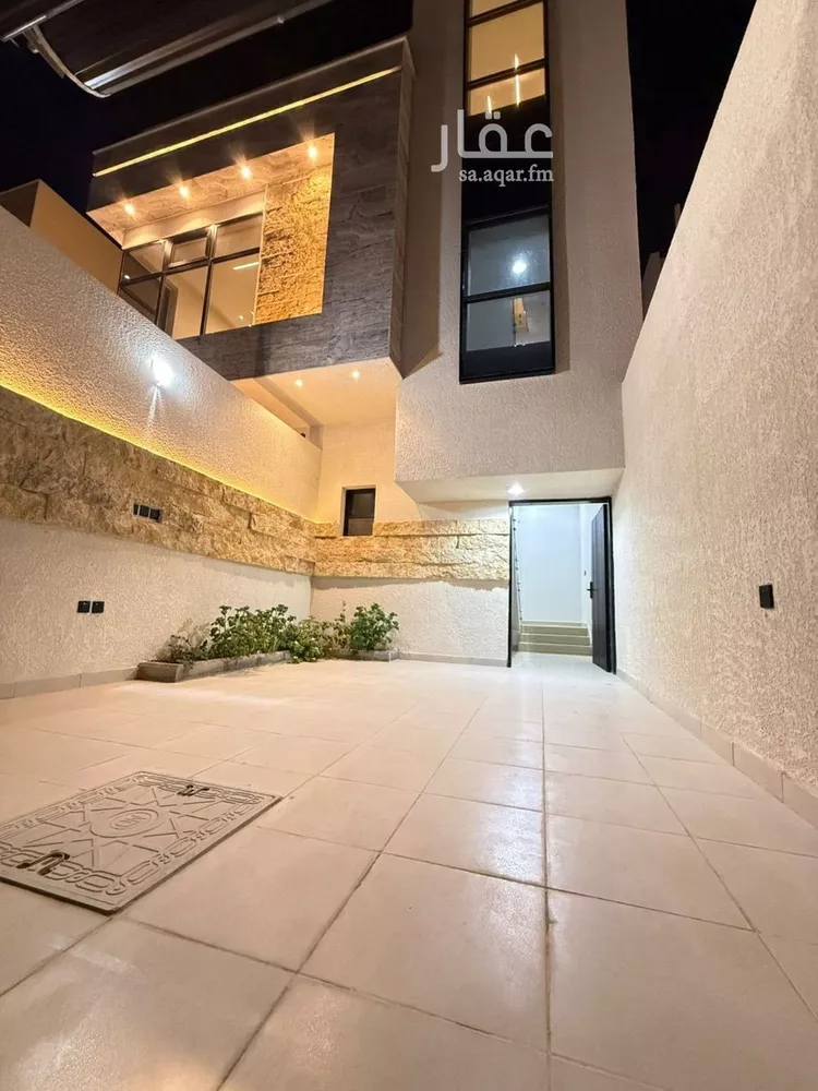 Floor for Sale in Riyadh Tuwaiq صورة 3