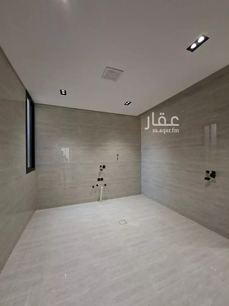 Floor for Sale in Riyadh Tuwaiq 8