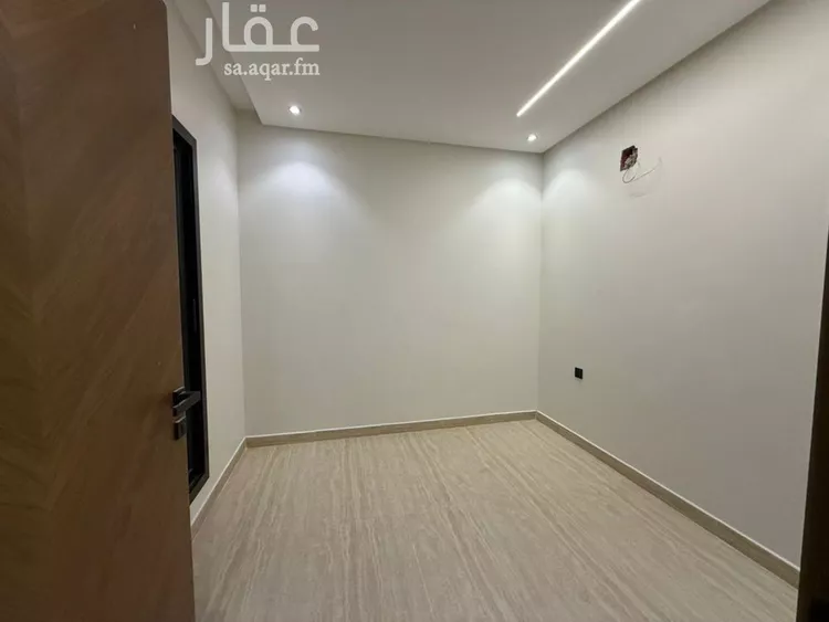 Floor for Sale in Riyadh Tuwaiq 7