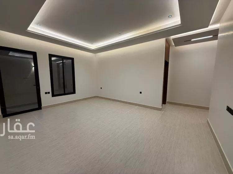 دور للبيع في شارع عبدالرحمن ابن مقبل, حي عكاظ, مدينة الرياض, منطقة الرياض صورة 3