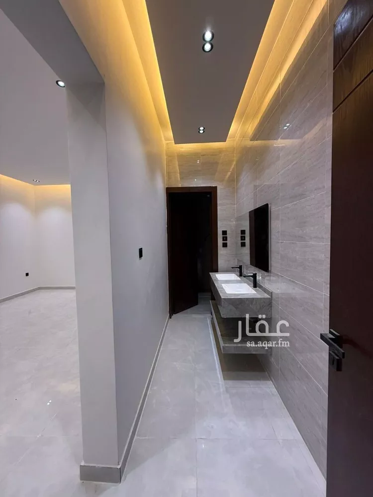 Floor for Sale in Riyadh Dahiat Namar 20