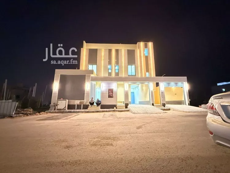 فيلا للبيع في شارع عبدالرحمن ابن مقبل, حي عكاظ, مدينة الرياض, منطقة الرياض