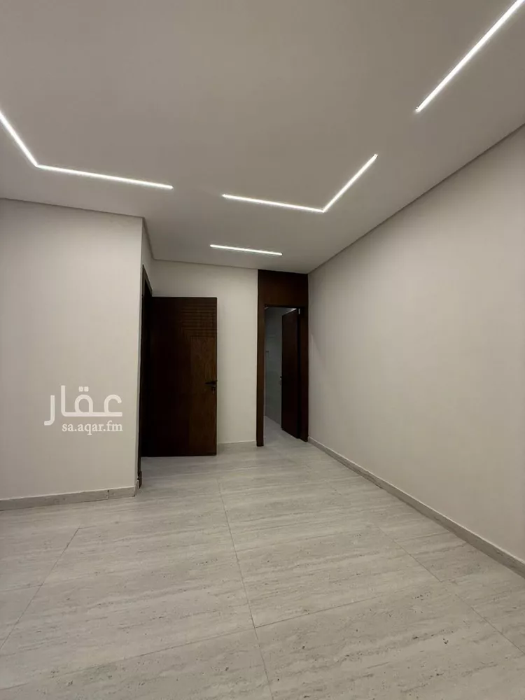 فيلا للبيع في شارع عبيدالله بن أبي الفرج, حي السويدي, مدينة الرياض, منطقة الرياض 9