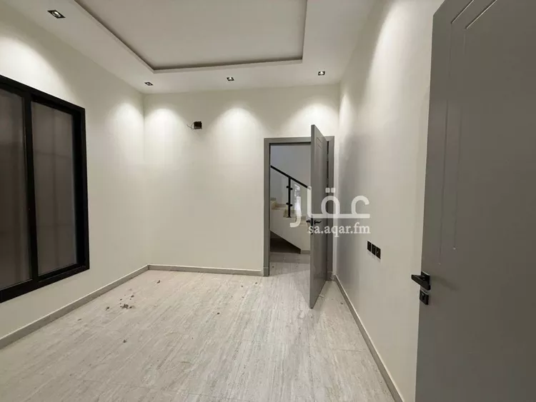 فيلا للبيع في شارع عمر بن عمرو بن إياس, حي طويق, مدينة الرياض, منطقة الرياض صورة 3