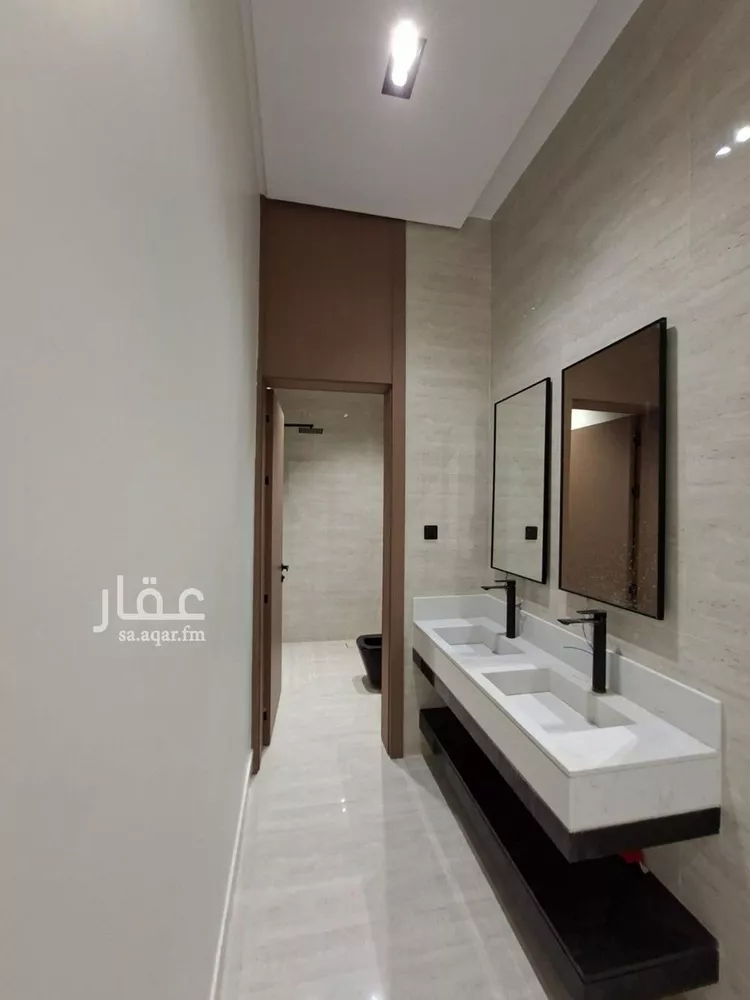 دور للبيع في شارع ابن المنذر, حي طويق, مدينة الرياض, منطقة الرياض 11