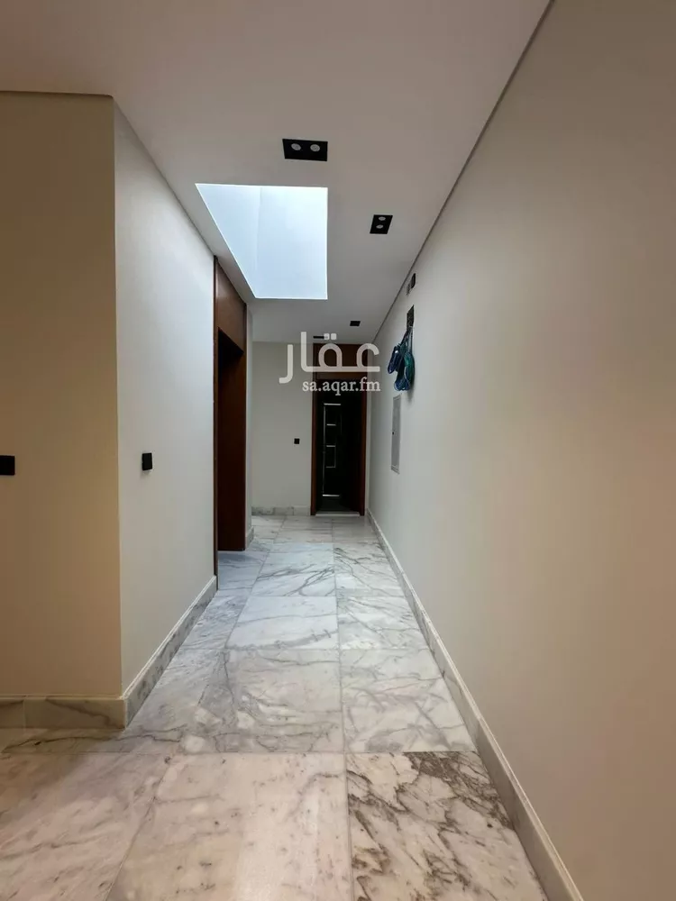 فيلا للبيع في شارع أبي رشيد الأصبهاني, حي الشراع, مدينة جدة, منطقة مكة المكرمة صورة 2