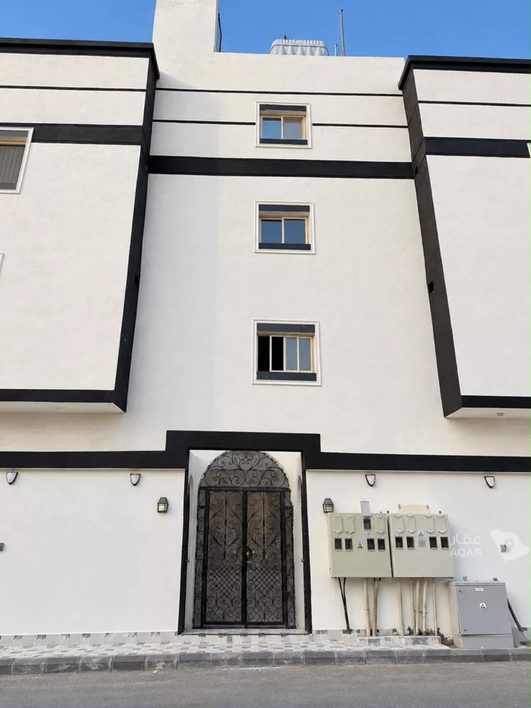 Building for Sale in Medina As Sakb 4