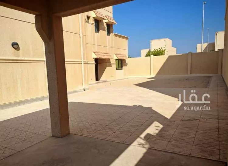 فيلا للبيع في شارع شارع المدينة 5, حي جلمودة, مدينة مدينه الجبيل الصناعيه, المنطقة الشرقية