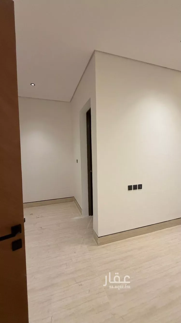 فيلا للبيع في شارع أبي زرعة الهمذاني, حي المهدية, مدينة الرياض, منطقة الرياض 16