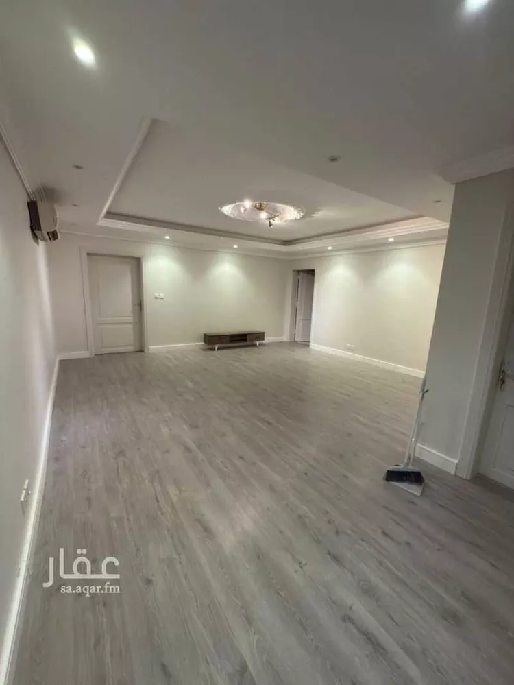 شقة للإيجار في شارع عامر حسن محمد عسيري ، حي الرياض ، جدة ، جدة