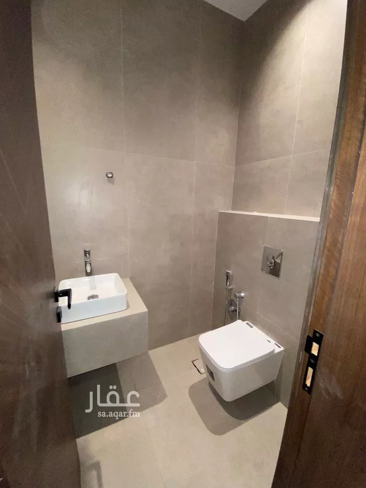 دور للبيع في شارع ناصر الدين الطائي, حي العقيق, مدينة الرياض, منطقة الرياض صورة 4