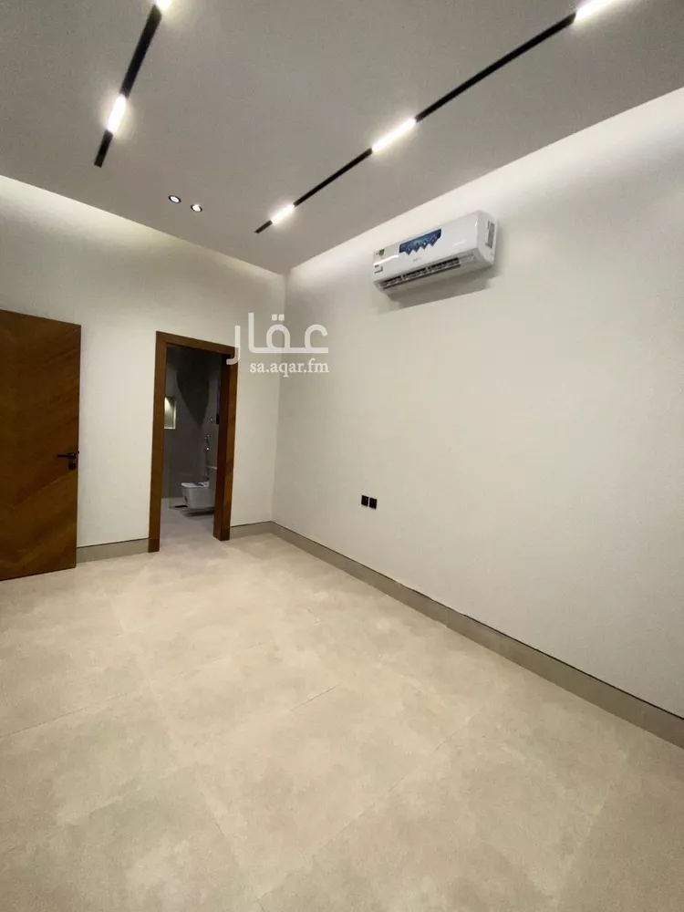 دور للبيع في شارع ناصر الدين الطائي, حي العقيق, مدينة الرياض, منطقة الرياض 13