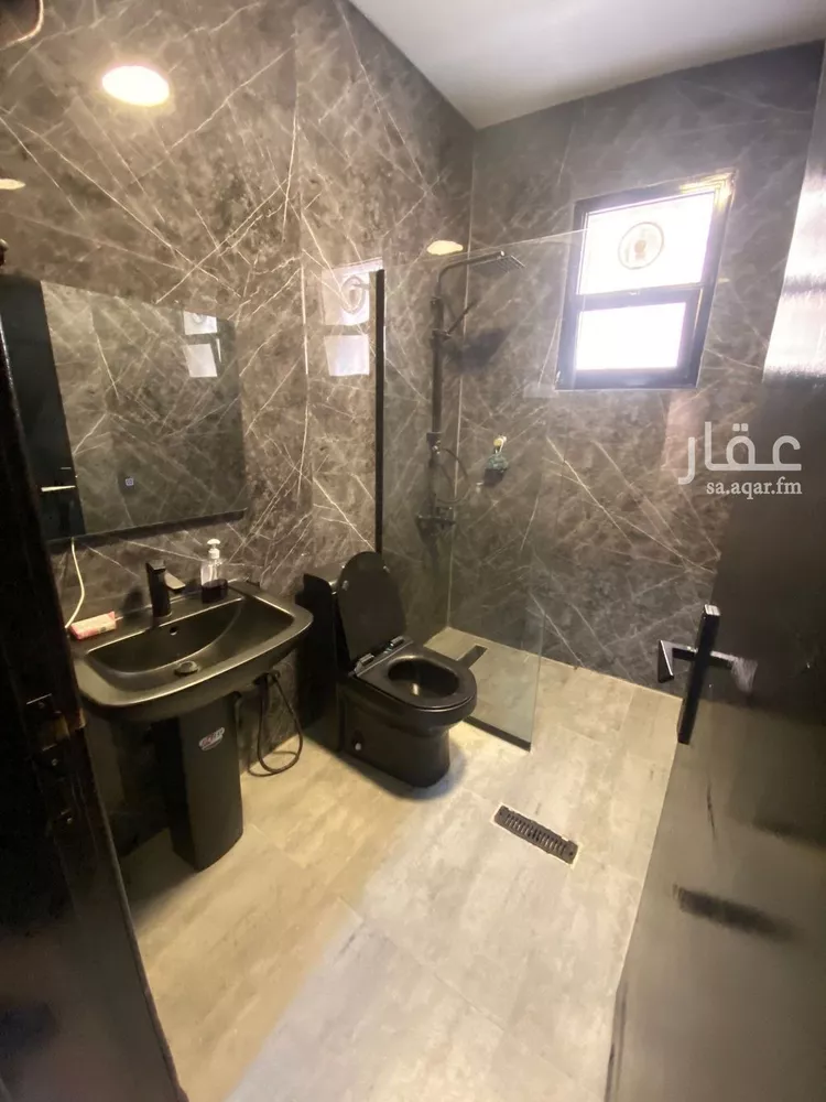 شقة للبيع في شارع عبدالله بن شهيوين, حي العقيق, مدينة الرياض, منطقة الرياض 7