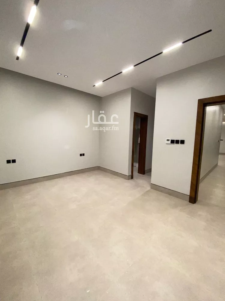 دور للبيع في شارع ناصر الدين الطائي, حي العقيق, مدينة الرياض, منطقة الرياض 8