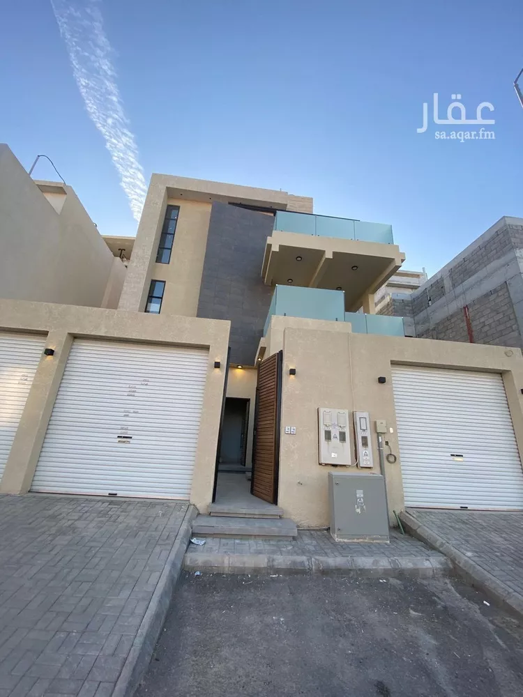 Floor for Sale in Riyadh Al Arid