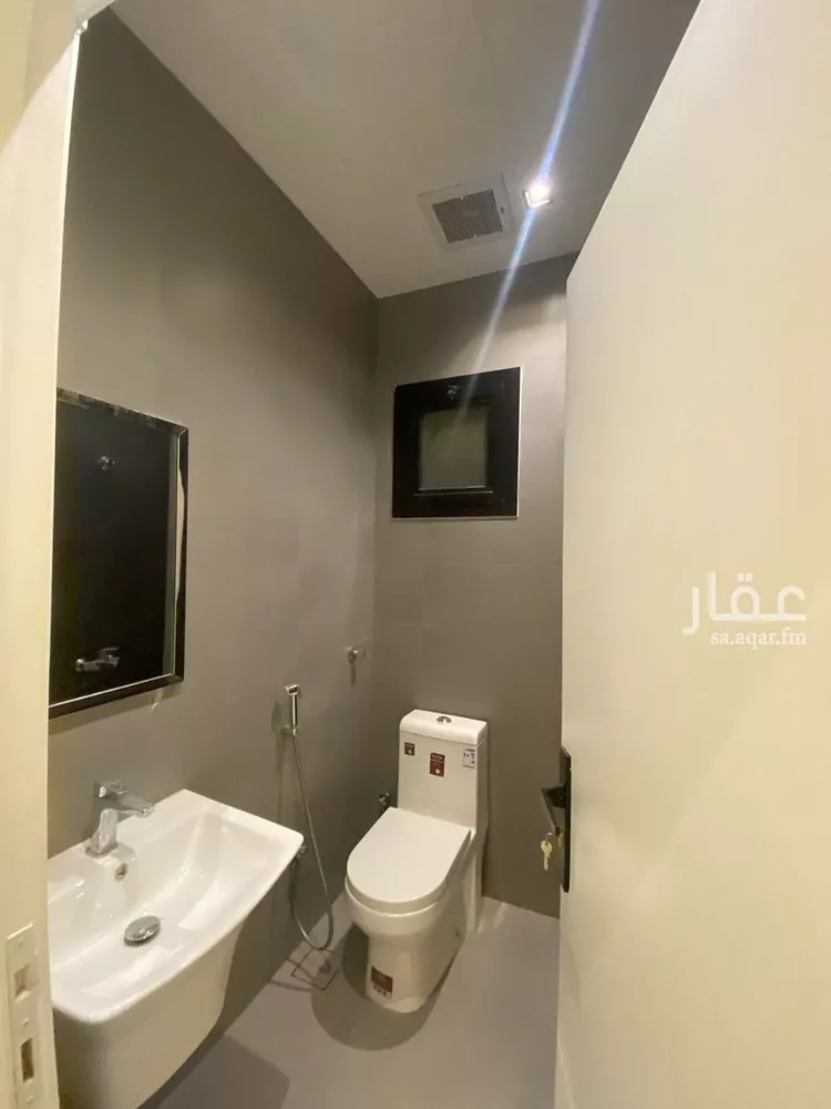 دور للبيع في شارع عبدالسلام الساسي, حي العارض, مدينة الرياض, منطقة الرياض 15