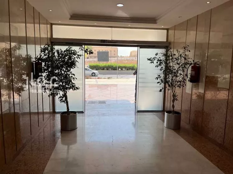 Commercial Office for Rent in Riyadh Al Wizarat صورة 4