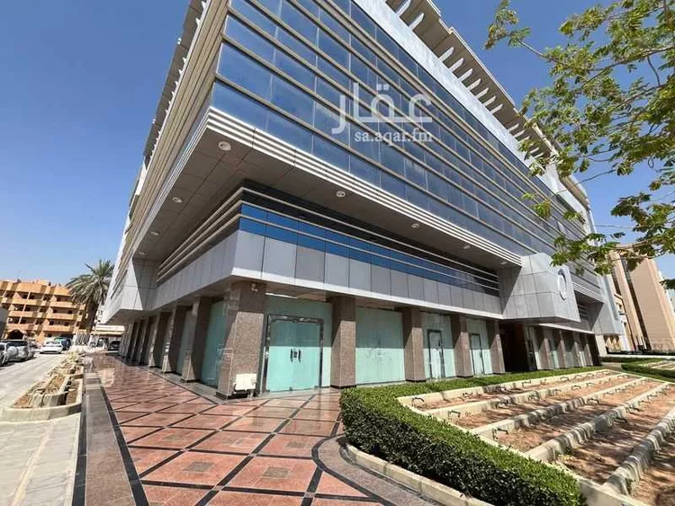 محل للإيجار في شارع عبدالرحمن بن دقيقة, حي الوزارات, مدينة الرياض, منطقة الرياض صورة 2