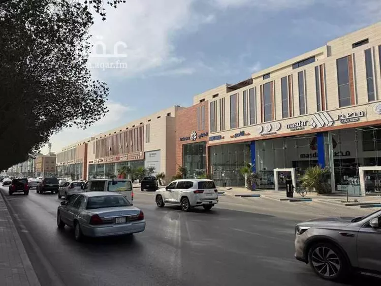 محل للإيجار في شارع التخصصي, حي المعذر الشمالي, مدينة الرياض, منطقة الرياض صورة 2