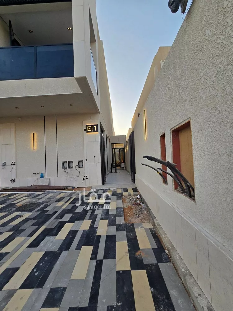 دور للبيع في شارع عبدالرحمن بن هديان, حي ظهرة البديعة, مدينة الرياض, منطقة الرياض 7