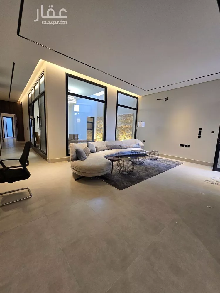 دور للبيع في شارع عبدالرحمن بن هديان, حي ظهرة البديعة, مدينة الرياض, منطقة الرياض 8