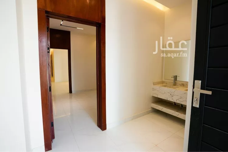 دور للبيع في شارع عمر ابن حبيب ، حي الجنادرية ، الرياض ، منطقة الرياض صورة 3