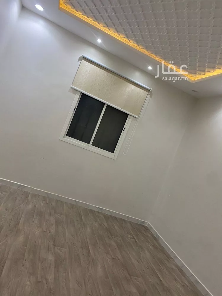 Floor for Rent in Riyadh Al Janadriyah 7