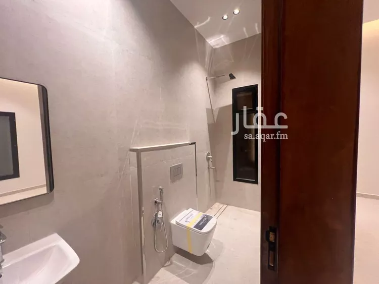 دور للبيع في شارع طريق خريص, حي الجنادرية, مدينة الرياض, منطقة الرياض صورة 2
