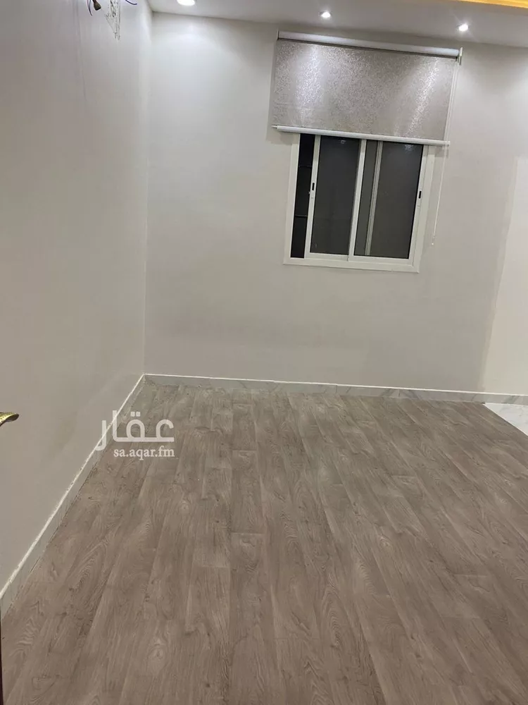 Floor for Rent in Riyadh Al Janadriyah 11