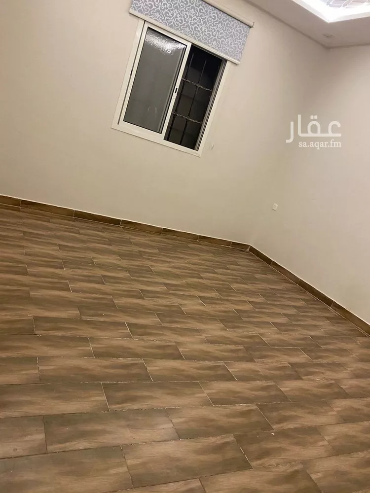 Floor for Rent in Riyadh Al Janadriyah 10