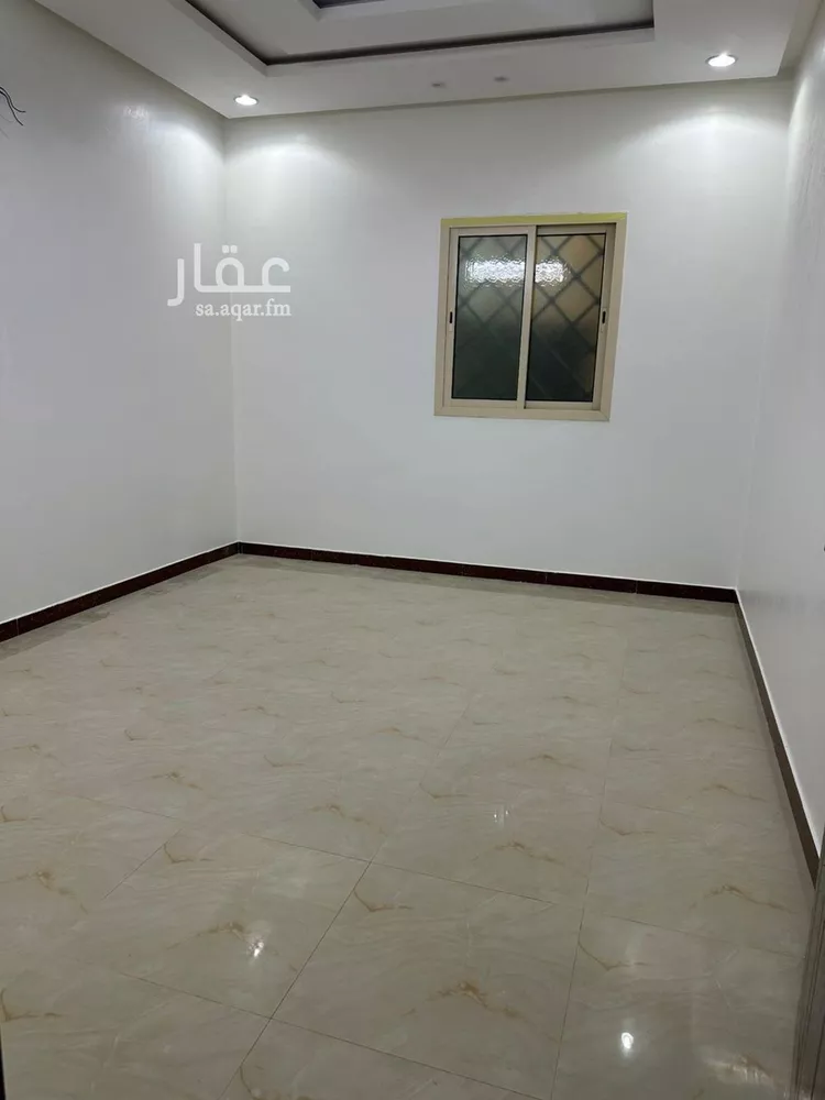 Floor for Rent in Riyadh Ar Rimal 8