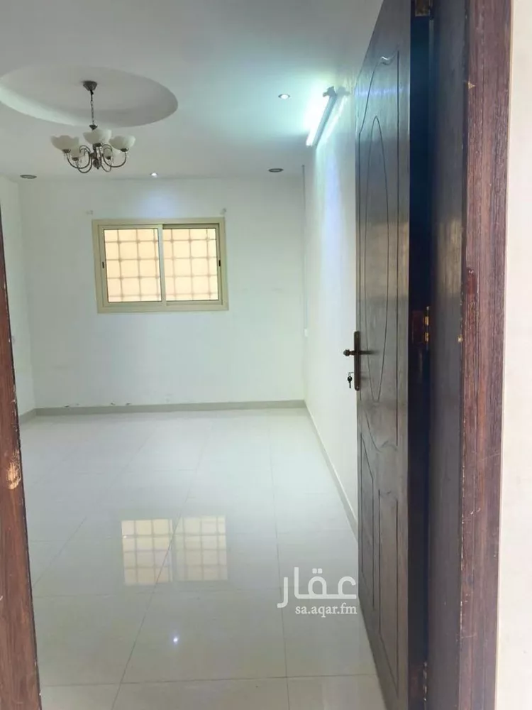 فيلا للإيجار في شارع محمد بن عبدالواحد الطبري, حي الرمال, مدينة الرياض, منطقة الرياض صورة 4