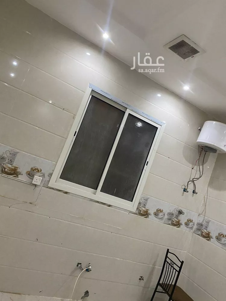 Floor for Rent in Riyadh Al Janadriyah 13