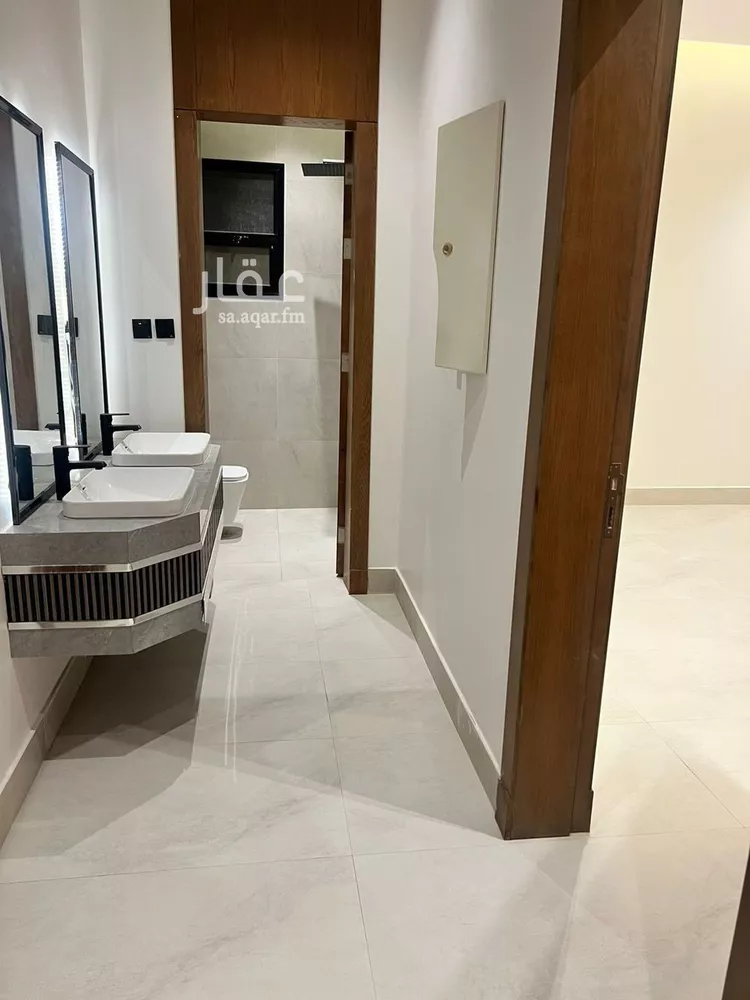 فيلا للإيجار في شارع حمزة بن القاسم, حي الرمال, مدينة الرياض, منطقة الرياض