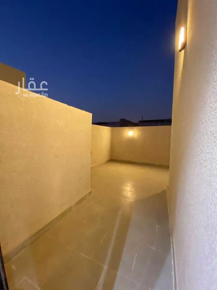 Floor for Sale in Riyadh Dahiat Namar 9