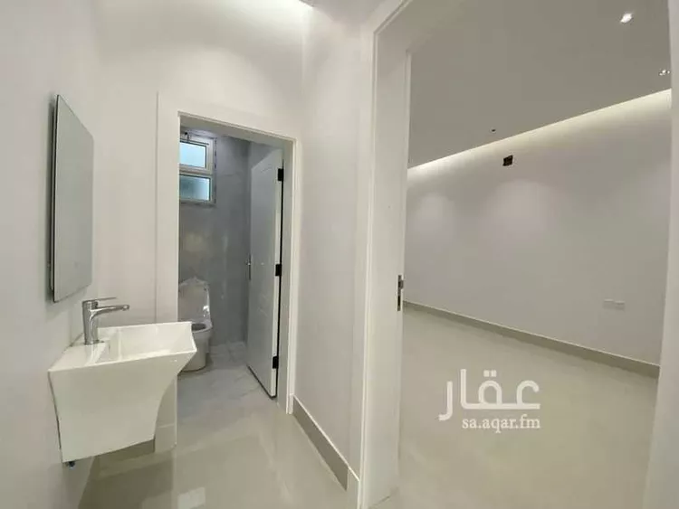 فيلا للبيع في شارع عبدالرحمن بن موسى, حي العوالي, مدينة الرياض, منطقة الرياض صورة 2