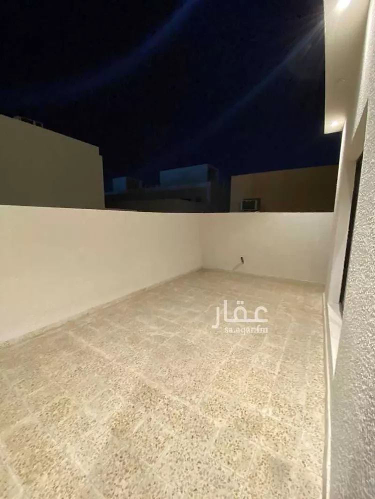 دور للبيع في شارع الزاجل, حي طويق, مدينة الرياض, منطقة الرياض 11