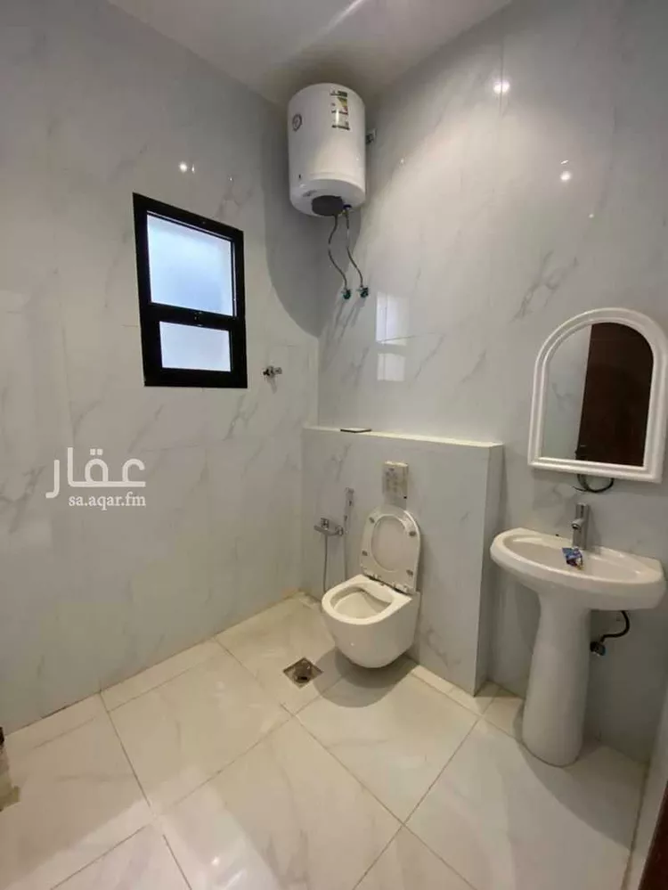 دور للبيع في شارع فرعي, حي الجنادرية, مدينة الرياض, منطقة الرياض صورة 3