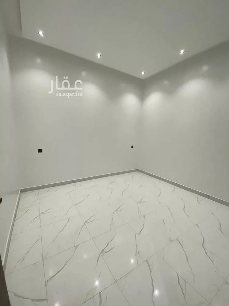 دور للبيع في شارع جبل الحواطب, حي الدار البيضاء, مدينة الرياض, منطقة الرياض صورة 2