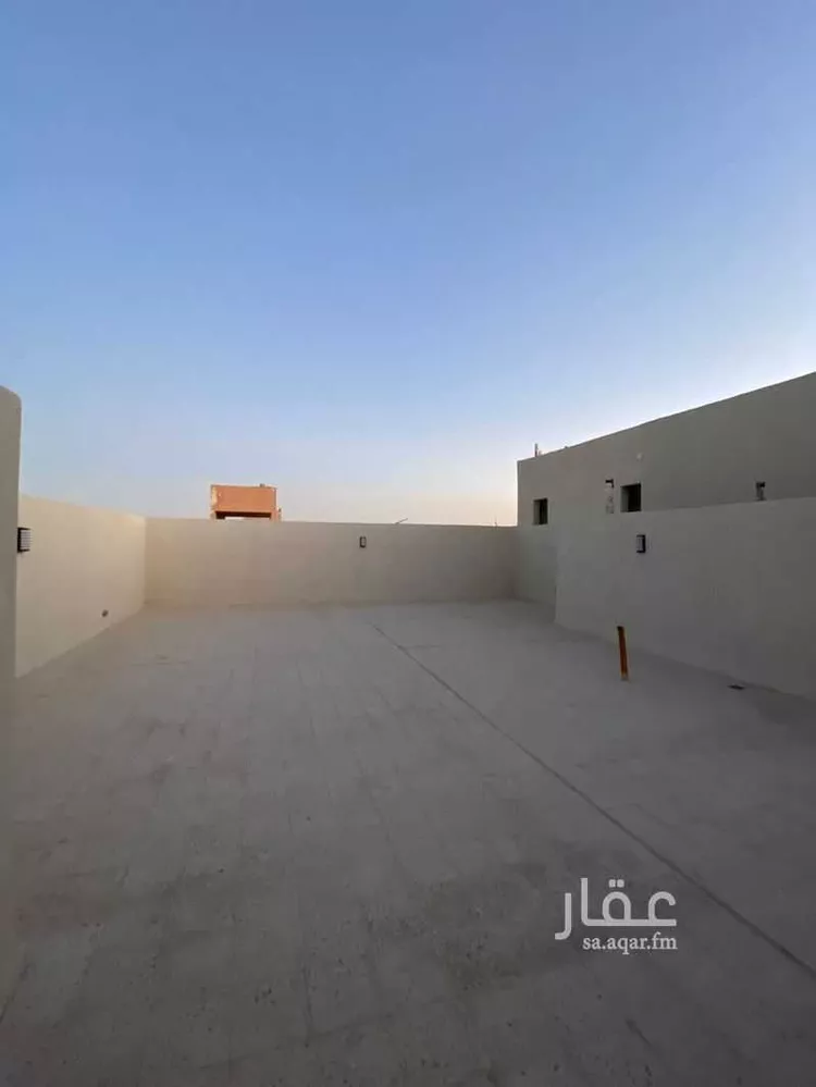 دور للبيع في شارع كثير بن العباس, حي بدر, مدينة الرياض, منطقة الرياض 14