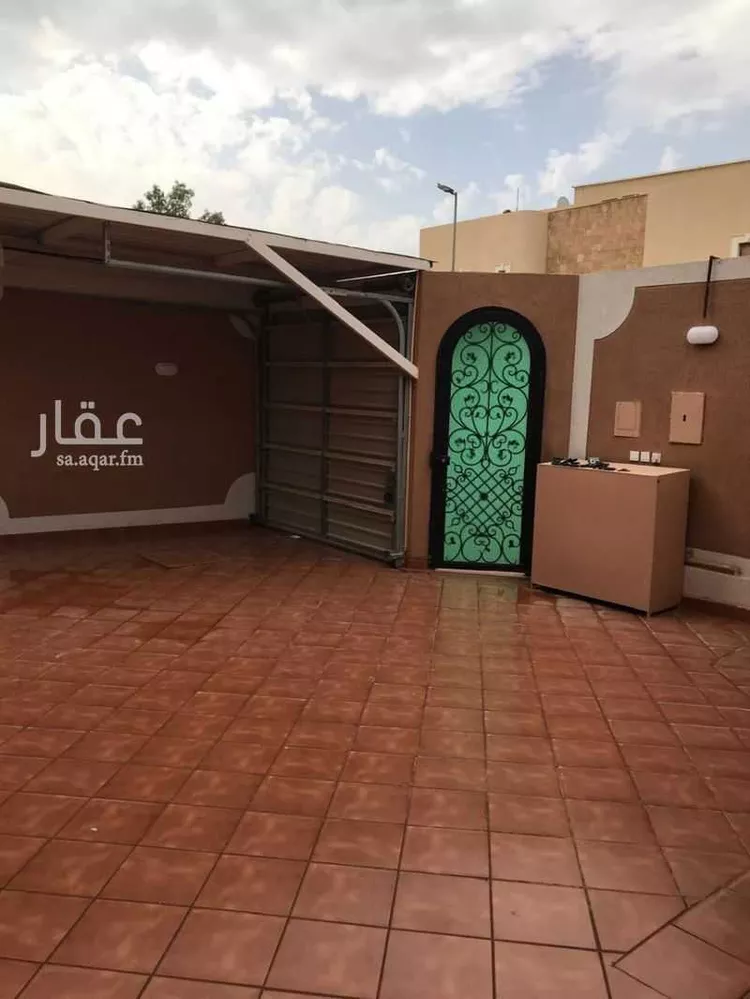 فيلا للإيجار في شارع طريق الملك عبدالعزيز الفرعي, حي الورود, مدينة الرياض, منطقة الرياض صورة 5