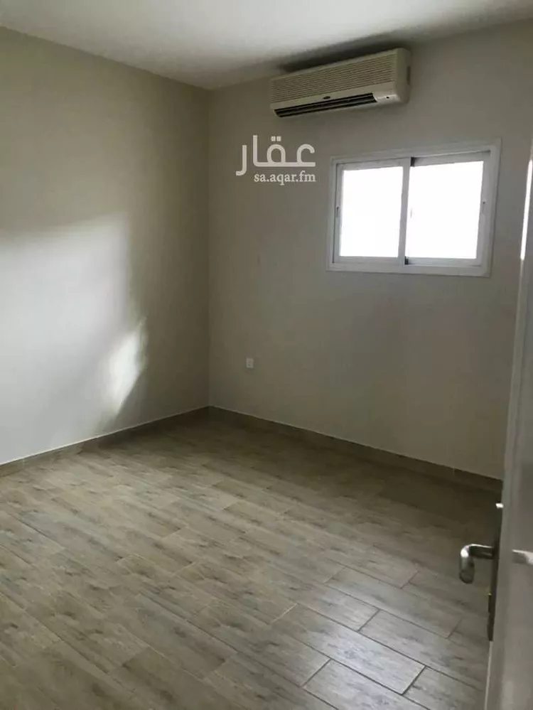 فيلا للإيجار في شارع طريق الملك عبدالعزيز الفرعي, حي الورود, مدينة الرياض, منطقة الرياض 27