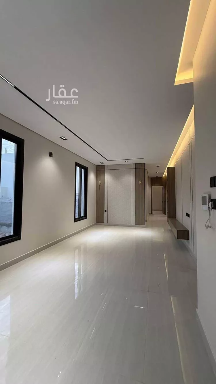 Floor for Sale in Riyadh Al Janadriyah 7