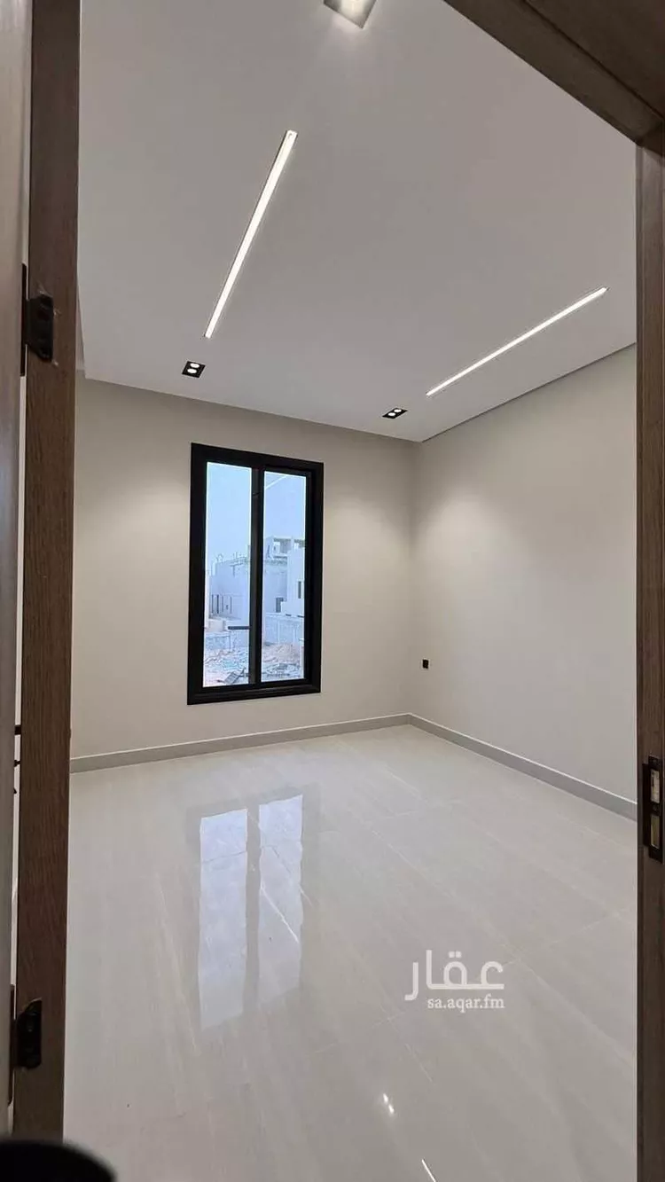 Floor for Sale in Riyadh Al Janadriyah 9