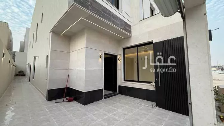 Floor for Sale in Riyadh Al Janadriyah 8