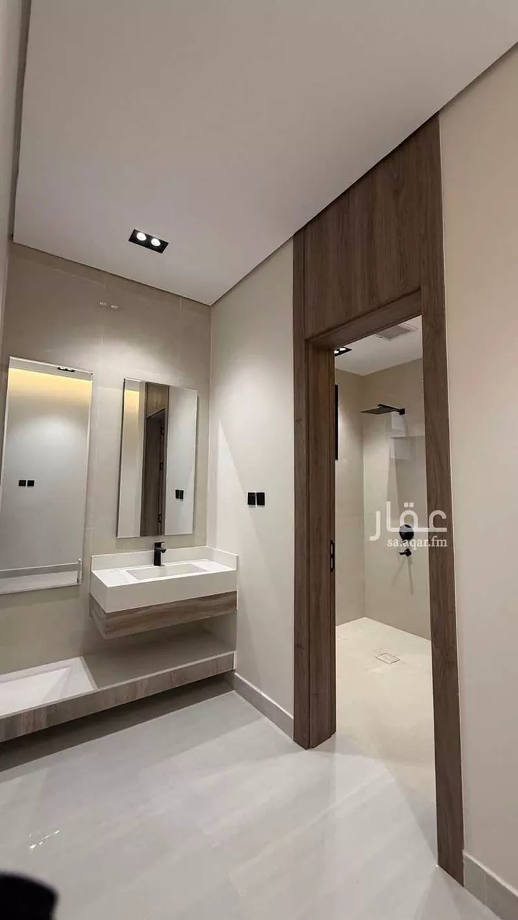 Floor for Sale in Riyadh Al Janadriyah صورة 4