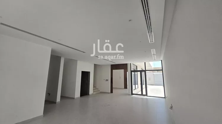 فيلا للبيع في شارع اوس بن المنذر, مدينة الظهران, المنطقة الشرقية صورة 4